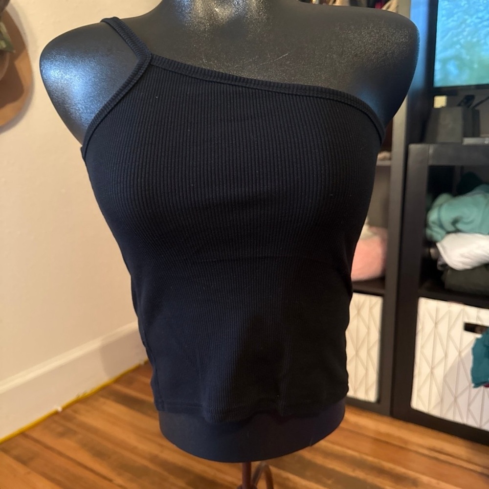 Black One-Shoulder Crop Top — Asymmetrical — Stretch — Small